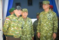 Menteri Pertahanan Republik Indonesia Jenderal TNI (Purn) Sjafrie Sjamsoeddin melaksanakan kunjungan kerja ke Marshalling Area Batalyon Infanteri Teritorial Pembangunan (Yonif TP) 868/Bantong Sakti di Kota Kotamobagu, Sulawesi Utara, Jumat (8/5/2026).