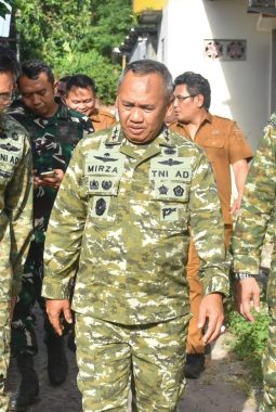 Pangdam XIII/Merdeka Tinjau TMMD ke-128 di Mitra, Pastikan Program Tepat Sasaran