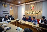 Desk Ketenagakerjaan merupakan langkah konkret dalam memastikan perlindungan pekerja berjalan efektif dan berkeadilan dan sedang dibahas