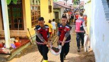 Polda Sulawesi Utara bergerak cepat menangani dampak banjir bandang yang melanda Kabupaten Bolaang Mongondow dengan mengerahkan ratusan personel gabungan ke lokasi terdampak, Kamis (28/5/2026).
