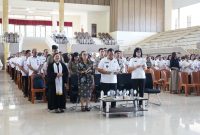 Pemerintah Kabupaten Minahasa kembali menunjukkan komitmennya dalam membangun kehidupan rohani aparatur negara dengan menggelar Ibadah Oikumene, Rabu (6/5/2026), bertempat di Gedung Wale Ne Tou Minahasa, Tondano.