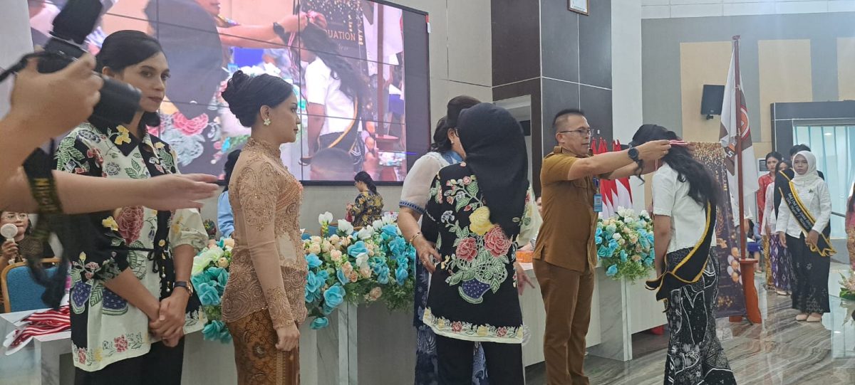 Pelepasan Siswa SMKN 1 Manado Berlangsung Haru. (Ist) 
