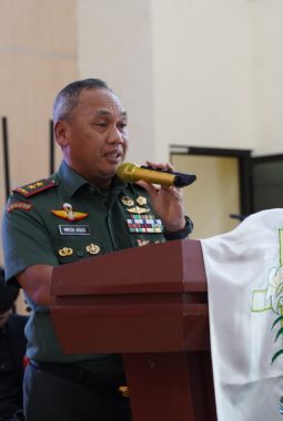 Paskah Unsrat 2026 Berlangsung Khidmat, Pangdam Mirza Ajak Mahasiswa Jaga Toleransi