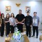 Standius Bara Prima menerima Panitia Pemilihan Remaja Kreatif GPdI Sulawesi Utara Tahun 2026,  di Rudis Gubernur Sulut, Kamis (14/05).(Foto Istimewa)
