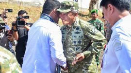 Panglima Kodam (Pangdam) XIII/Merdeka Mayjen TNI Mirza Agus, S.I.P., menghadiri peresmian operasionalisasi 1.061 Koperasi Desa/Kelurahan Merah Putih (KDKMP) yang dilaksanakan secara nasional dan dipimpin langsung Presiden Republik Indonesia, Prabowo Subianto, melalui sambungan virtual, Sabtu (16/5/2026).