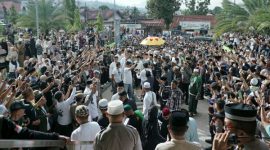 Polres Kotamobagu sukses mengamankan pelaksanaan Tabligh Akbar bersama Ustaz Abdul Somad di Masjid Agung Baitul Makmur, Kota Kotamobagu, Sabtu (23/5/2026).