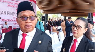 Rolling jabatan di lingkungan Pemerintah Kabupaten (Pemkab) Minahasa akhirnya resmi digelar. Sebanyak 4 Pejabat Eselon II dilantik dan diambil Sumpah/Janji jabatan oleh Bupati Minahasa Robby Dondokambey S.Si, MAP.