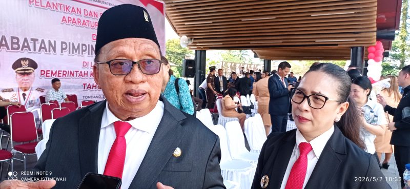 Rolling jabatan di lingkungan Pemerintah Kabupaten (Pemkab) Minahasa akhirnya resmi digelar. Sebanyak 4 Pejabat Eselon II dilantik dan diambil Sumpah/Janji jabatan oleh Bupati Minahasa Robby Dondokambey S.Si, MAP.