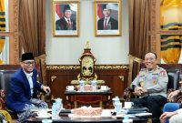 Wakapolri Komjen Pol. Prof. Dr. Dedi Prasetyo, S.H., M.Hum., M.Si., M.M.   dan Wakil Menteri Haji dan Umrah RI Dahnil Anzar Simanjuntak di Mabes Polri, Jakarta, Kamis (30/4/2026).