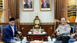 Wakapolri Komjen Pol. Prof. Dr. Dedi Prasetyo, S.H., M.Hum., M.Si., M.M.   dan Wakil Menteri Haji dan Umrah RI Dahnil Anzar Simanjuntak di Mabes Polri, Jakarta, Kamis (30/4/2026).