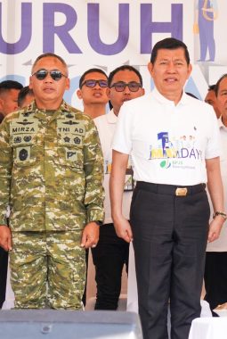 May Day 2026 di Manado Berlangsung Damai, Pangdam Mirza: Buruh Pilar Ekonomi