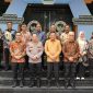 Komisi Kepolisian Nasional resmi menempati gedung baru di kawasan Duren Tiga, Jakarta Selatan.