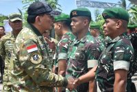 Menteri Pertahanan Republik Indonesia, Jenderal TNI (purn) Sjafrie Sjamsoeddin, melakukan kunjungan kerja ke lokasi pembangunan Batalyon Infanteri Teritorial Pembangunan (Yonif TP) 916/Bara Sakti di Rusunawa Tangkoko, Kelurahan Manembo-nembo Tengah, Kecamatan Matuari, Kamis (7/5/2026).
