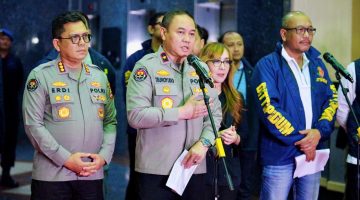 Polri kembali menunjukkan komitmennya dalam memberantas praktik perjudian online dan kejahatan siber lintas negara. Ket Foto:Karopenmas Divhumas Polri Brigjen Pol. Trunoyudo Wisnu Andiko 