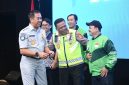 PT Jasa Raharja terus memperkuat sinergi keselamatan berlalu lintas melalui kegiatan “Ngobrol Keselamatan Lalu Lintas bareng Komunitas” bersama Korlantas Polri dan komunitas pengemudi online maupun konvensional.