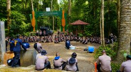 Direktorat Polisi Air dan Udara (Ditpolairud) Polda Sulawesi Utara menggelar latihan Search and Rescue (SAR) di kawasan Kampung Batu Putih, Kota Bitung, Kamis (21/5/2026).