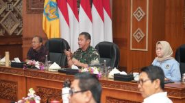 Kasad Jenderal TNI Maruli Simanjuntak, M.Sc., melaksanakan peninjauan dan koordinasi terkait pengelolaan sampah terpadu serta pengembangan energi baru terbarukan di Provinsi Bali, Jumat (22/5/2026).