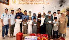 PT PLN (Persero) melalui Unit Pelaksana Pelayanan Pelanggan (UP3) Luwuk kembali menunjukkan kepeduliannya kepada masyarakat dengan menggelar kegiatan santunan bagi anak yatim di Rumah Yatim Tahfidz Al-MA'UN, Selasa (12/5/2026).