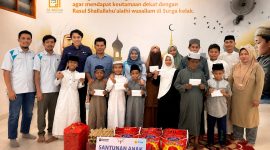 PT PLN (Persero) melalui Unit Pelaksana Pelayanan Pelanggan (UP3) Luwuk kembali menunjukkan kepeduliannya kepada masyarakat dengan menggelar kegiatan santunan bagi anak yatim di Rumah Yatim Tahfidz Al-MA'UN, Selasa (12/5/2026).