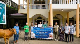 Kantor Wilayah Direktorat Jenderal Imigrasi Sulawesi Utara memaknai Hari Raya Iduladha 1447 Hijriah sebagai momentum memperkuat kepedulian sosial dan semangat berbagi kepada masyarakat melalui kegiatan kurban di Masjid Al-Amin Ranomuut, Kota Manado, Rabu (27/5/2026).