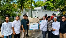 PT PLN (Persero) Unit Induk Distribusi Sulawesi Utara, Sulawesi Tengah, dan Gorontalo (UID Suluttenggo) memperingati Hari Raya Iduladha 1447 Hijriah dengan menggelar aksi sosial keagamaan serentak di seluruh unit kerja, Kamis (28/5/2026).