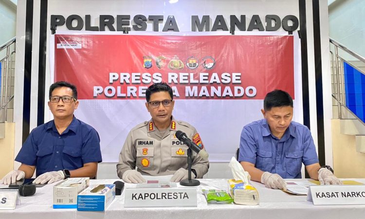 Kapolresta Manado, Kombes Pol Irham Halid saat memimpin presscon.