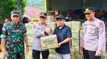 Wakapolda Sulawesi Utara Brigjen Pol Awi Setiyono bersama Danrem 131/Santiago Brigjen TNI Martin Susilo Martopo Turnip turun langsung meninjau penanganan darurat banjir bandang di Kabupaten Bolaang Mongondow (Bolmong), Kamis (28/5/2026).