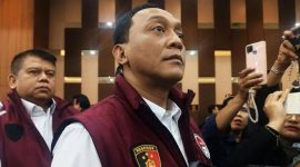 Direktorat Tindak Pidana Narkoba Bareskrim Polri membongkar dugaan keterlibatan oknum anggota polisi berinisial DJS yang diduga bermain mata dengan jaringan bandar narkoba Ishak yang beroperasi di wilayah Kutai Barat, Kalimantan Timur (Kaltim).