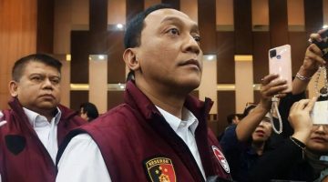 Direktorat Tindak Pidana Narkoba Bareskrim Polri membongkar dugaan keterlibatan oknum anggota polisi berinisial DJS yang diduga bermain mata dengan jaringan bandar narkoba Ishak yang beroperasi di wilayah Kutai Barat, Kalimantan Timur (Kaltim).