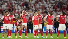 Arsenal memang harus menelan kekecewaan setelah gagal meraih trofi Liga Champions 2025/2026.