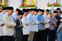Presiden Republik Indonesia Prabowo Subianto melaksanakan salat sunah Iduladha 1447 Hijriah di Wisma Indonesia, Paris, Prancis, pada Rabu, 27 Mei 2026, bertepatan dengan 10 Zulhijah 1447 Hijriah.   Foto: BPMI Setpres/Laily Rachev