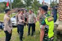 Kapolres Tomohon AKBP Nur Kholis turun langsung memantau pelaksanaan pengamanan di sejumlah Tempat Pemungutan Suara (TPS) yang berada di wilayah Kecamatan Sonder, Tombariri, dan Tombariri Timur.