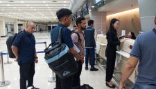 Kantor Imigrasi Kelas I TPI Manado mendeportasi seorang warga negara (WN) Brasil berinisial F.D.A.F. setelah terbukti menyalahgunakan izin tinggal dengan bekerja sebagai awak kapal pesiar (deckhand) menggunakan fasilitas Bebas Visa Kunjungan (BVK).