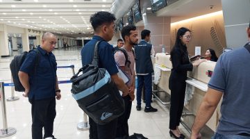 Kantor Imigrasi Kelas I TPI Manado mendeportasi seorang warga negara (WN) Brasil berinisial F.D.A.F. setelah terbukti menyalahgunakan izin tinggal dengan bekerja sebagai awak kapal pesiar (deckhand) menggunakan fasilitas Bebas Visa Kunjungan (BVK).