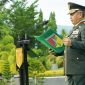 Pangdam XIII/Merdeka Mayjen TNI Mirza Agus memimpin Upacara Hari Lahir Pancasila 2026 di Lapangan Makodam XIII/Merdeka, Manado, Senin (1/6/2026). (Foto:Pendam XIII/Merdeka)