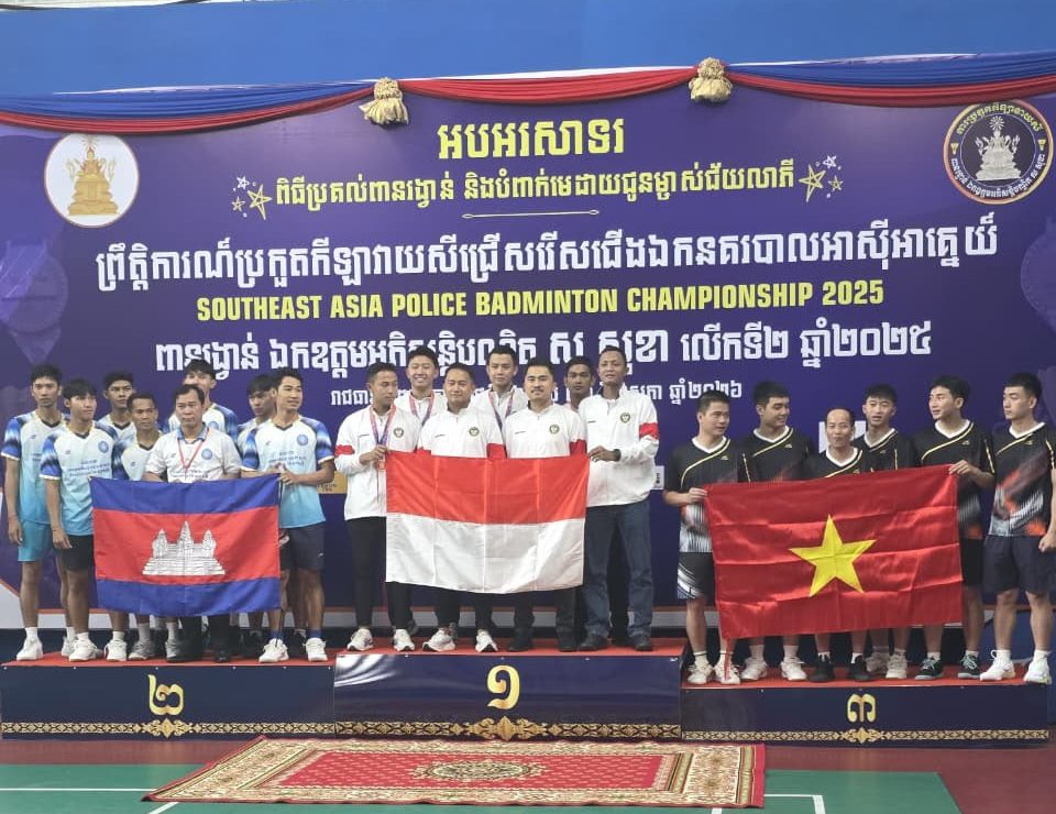 Tim Bulutangkis Polri kembali mengharumkan nama Indonesia di tingkat internasional setelah meraih hasil gemilang pada ajang Southeast Asia (SEA) Police Badminton Championship 2026 yang berlangsung di Phnom Penh, Kamboja.