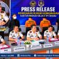 Kakanim Kelas II TPI Tahuna Ready Jootje Ratag (Tengah) didampingi
Kasi Inteldakim Joudy Supit, Penyidik PNS Faisal Irvan, Kasi Lalintalkim Yuvensius Kirimang
Kasubsi Infokim Pandapotan Sidjabat dalam Press Conference di Kantor Imigrasi Tahuna Senin 1 Juni 2026.(Foto Ist)
