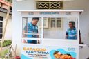 PT PLN (Persero) melalui Yayasan Baitul Maal (YBM) PLN UP3 Kotamobagu menyalurkan bantuan Program Gerobak Cahaya kepada pelaku Usaha Mikro, Kecil, dan Menengah (UMKM) di Desa Mongkonai Barat, Kecamatan Kotamobagu Barat.
