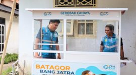 PT PLN (Persero) melalui Yayasan Baitul Maal (YBM) PLN UP3 Kotamobagu menyalurkan bantuan Program Gerobak Cahaya kepada pelaku Usaha Mikro, Kecil, dan Menengah (UMKM) di Desa Mongkonai Barat, Kecamatan Kotamobagu Barat.