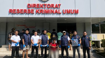Tim Unit Reaksi Cepat (URC) Resmob Ditreskrimum Polda Sulawesi Utara berhasil mengungkap kasus pengeroyokan dan penikaman yang terjadi di sebuah hotel kawasan Boulevard, Manado, Selasa (2/6/2026) malam.