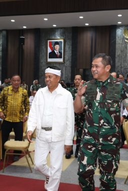 TNI AD dan Pemprov Jabar Perkuat Kolaborasi Tangani Sampah dan Kemarau di Jabar