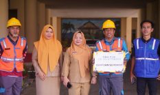 PLN Salurkan 150 Paket Sembako untuk Warga Miskin Ekstrem di Bolmut pada Hari Lahir Pancasila
