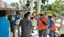 PT PLN (Persero) UP3 Gorontalo menyalurkan 535 paket bantuan kepada warga terdampak banjir di Kecamatan Biau, Kabupaten Gorontalo Utara.