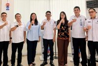 Pemerintah Provinsi Sulawesi Utara bersama BPJS Kesehatan terus memperkuat sinergi dalam meningkatkan kepatuhan pembayaran iuran Jaminan Kesehatan Nasional (JKN).