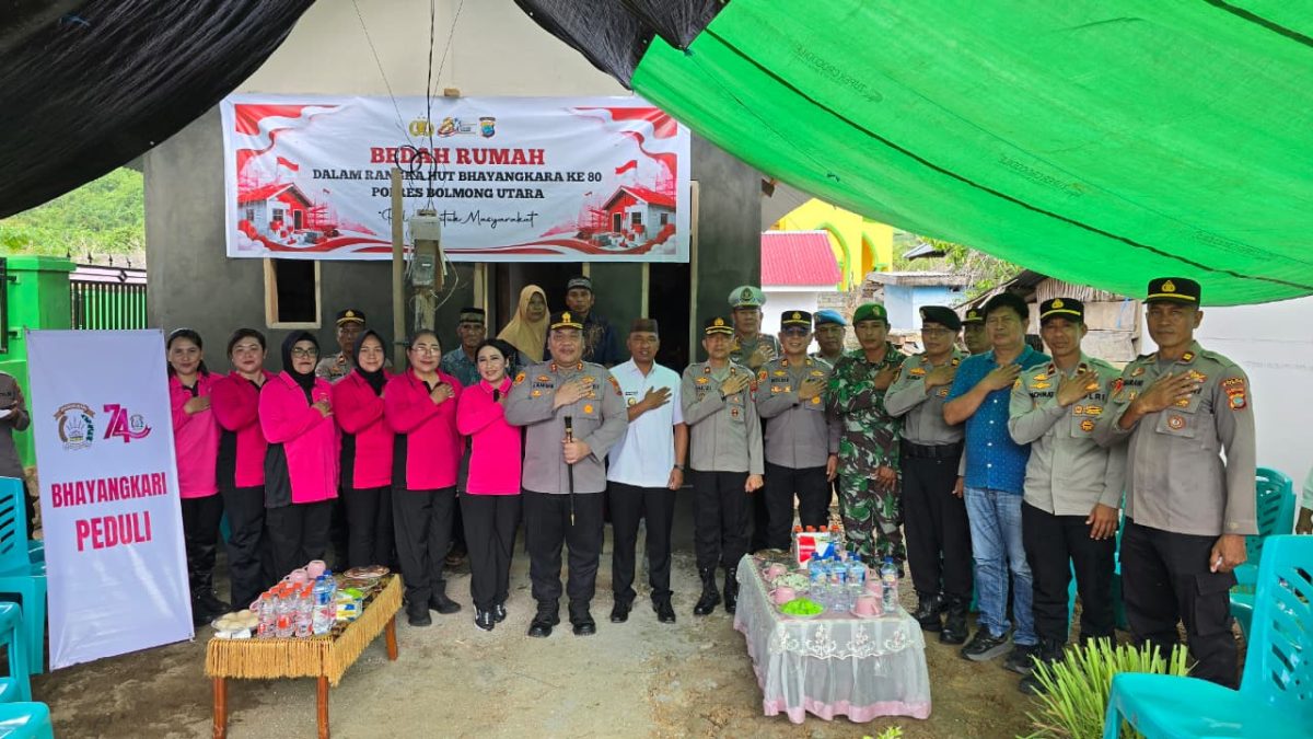 Polres Bolaang Mongondow Utara meresmikan program bedah rumah bagi warga kurang mampu di Desa Paku Selatan, Kecamatan Bolangitang Barat, Rabu (17/6/2026).