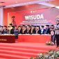 Polri terus memperkuat kualitas sumber daya manusia melalui pendidikan tinggi kepolisian.Komitmen tersebut ditandai dengan wisuda 289 mahasiswa Program Sarjana, Magister, dan Doktor Sekolah Tinggi Ilmu Kepolisian (STIK) Lemdiklat Polri dalam rangkaian Dies Natalis ke-80 STIK di Jakarta, Rabu (17/6/2026).
