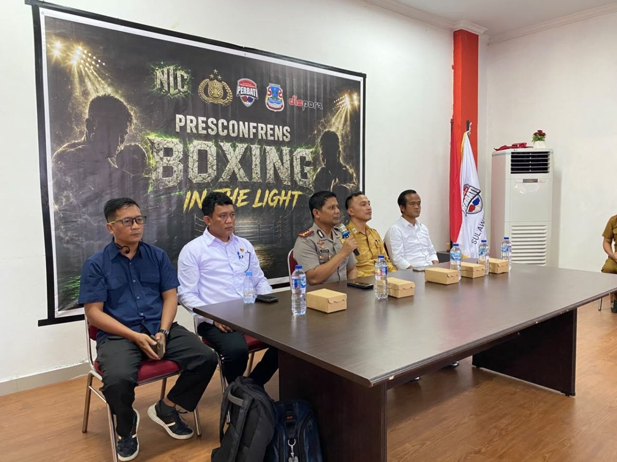 Kapolresta Manado Kombes Pol Irham Halid menghadiri kegiatan timbang umum, jumpa pers, dan technical meeting Boxing in The Light di Youth Center Kantor Dispora Kota Manado, Senin (22/6/2026).