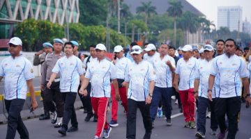 Kapolri Jenderal Listyo Sigit Prabowo mengajak masyarakat untuk bersama-sama menyemarakkan Hari Bhayangkara ke-80 melalui kegiatan olahraga bersama di kawasan Car Free Day (CFD) Jakarta.