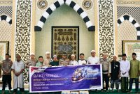 Polres Kepulauan Sangihe terus memperkuat kedekatan dengan masyarakat melalui program Jumat Curhat yang dirangkaikan dengan silaturahmi bersama jamaah Masjid Hajjah H. Munirah, Kelurahan Santiago, Kecamatan Tahuna, Jumat (26/6/2026).