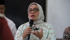 Kemkomdigi mengingatkan pentingnya peran orang tua dalam mendampingi anak saat menggunakan teknologi digital guna menghindari berbagai risiko yang dapat muncul di ruang siber.